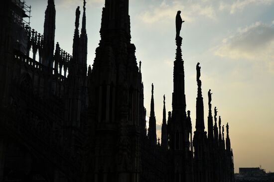 World cities. Milan