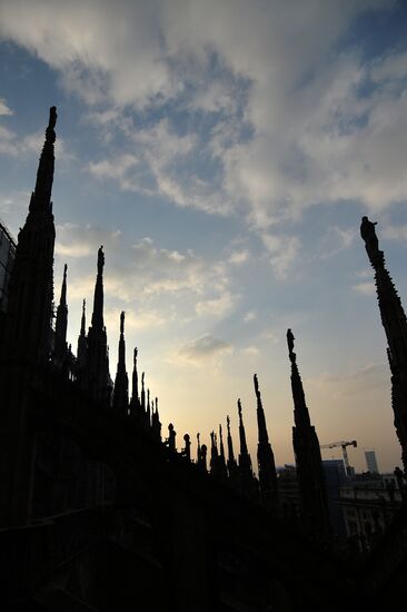 World cities. Milan