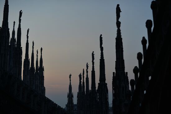 World cities. Milan