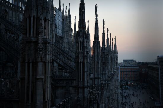 World cities. Milan