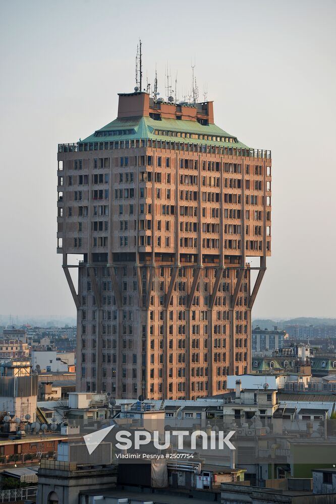 World cities. Milan