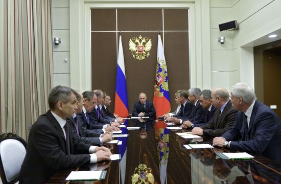 Vladimir Putin holds Security Council meeting