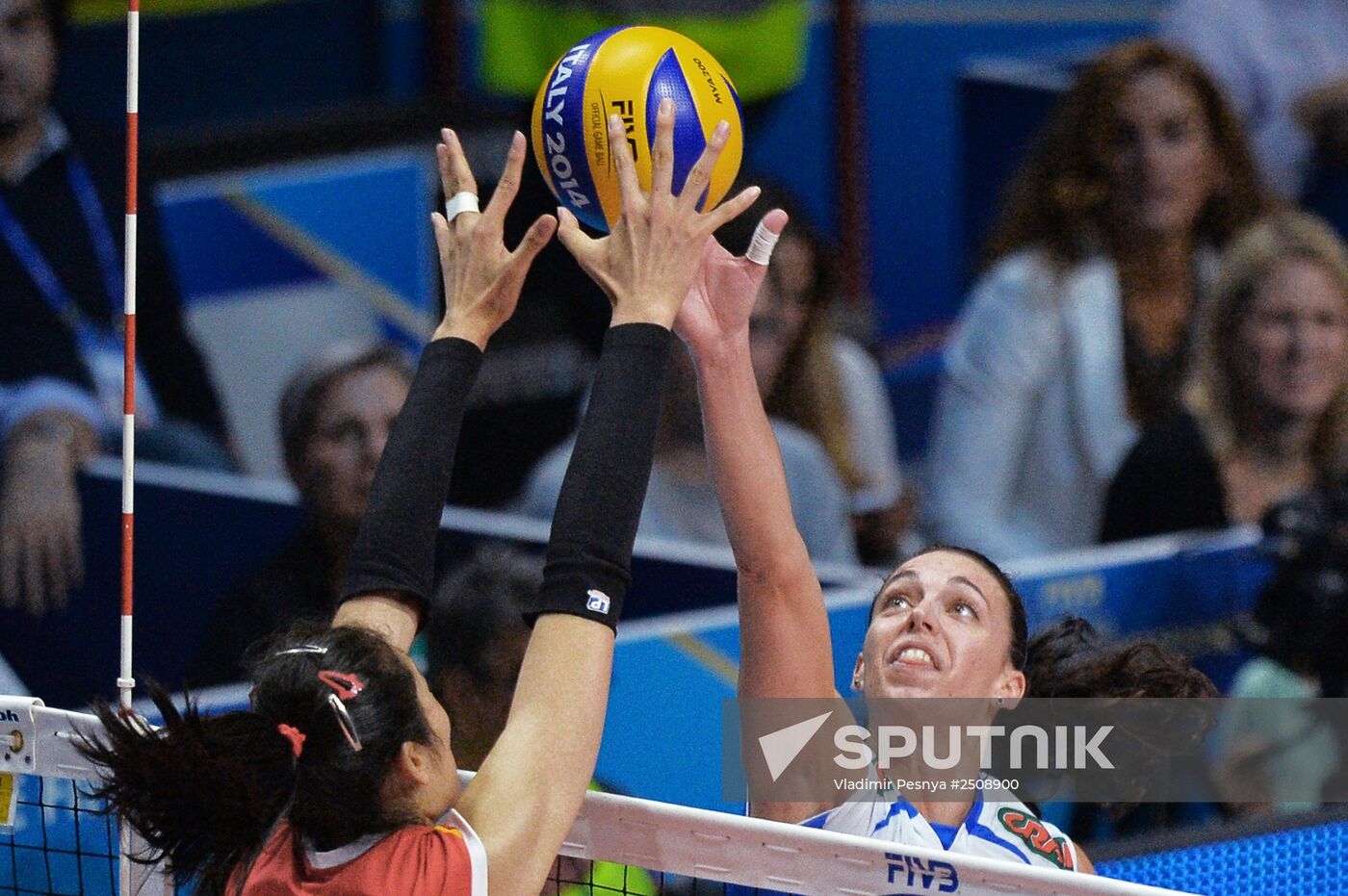 2014 FIVB Volleyball Women's World Championship. Italy vs. China