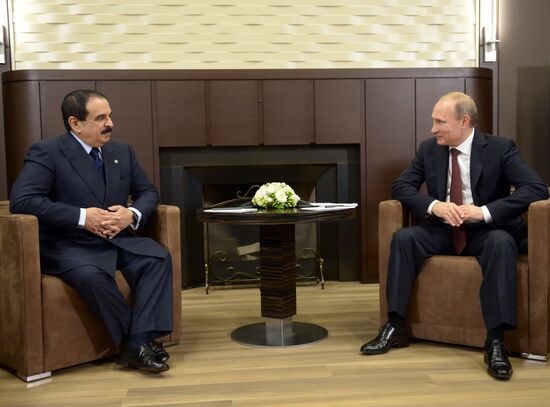 Vladimir Putin meets with King of Bahrain Hamad bin Isa Al Khalifa