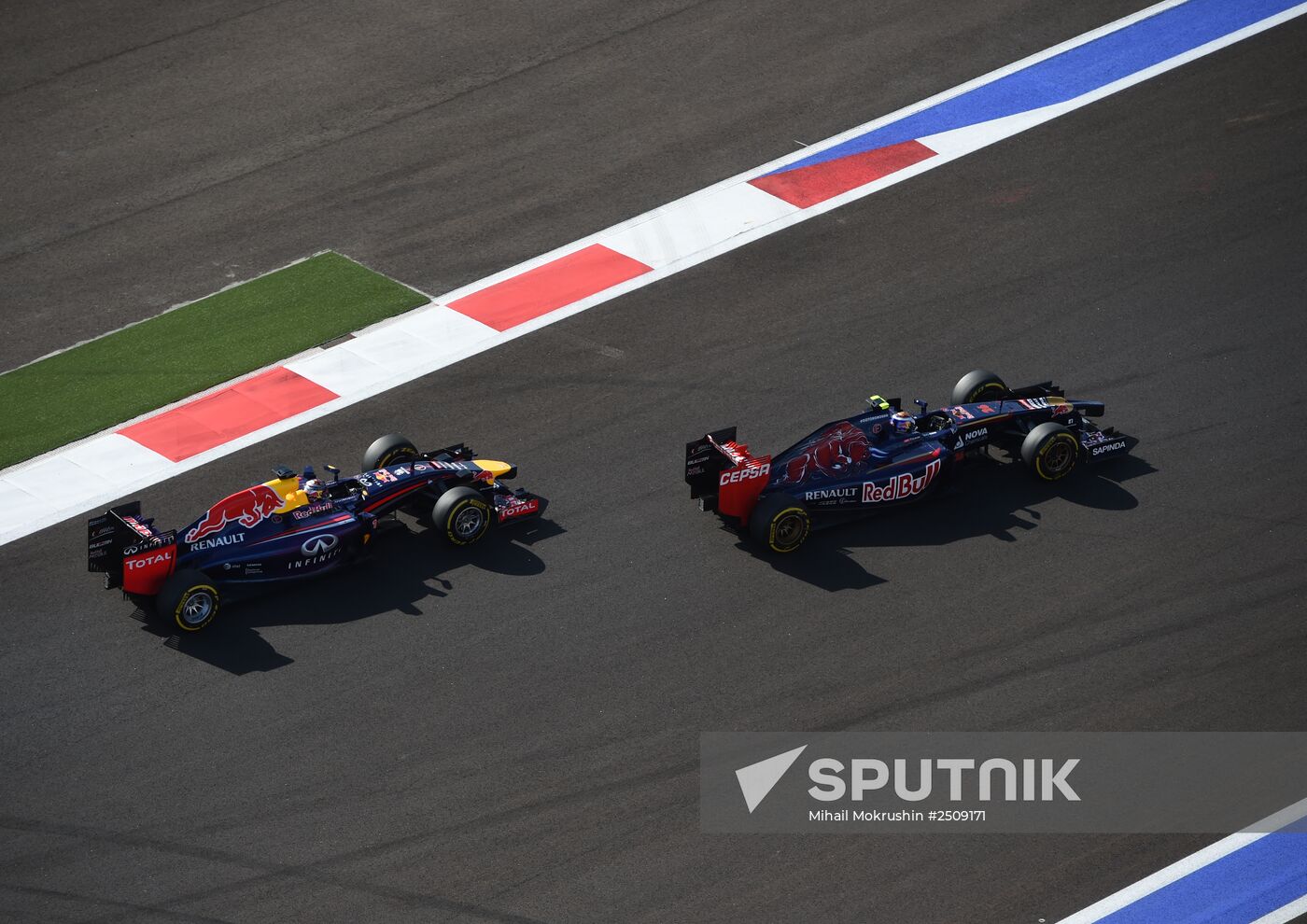 2014 Formula 1 Russian Grand Prix. Racing