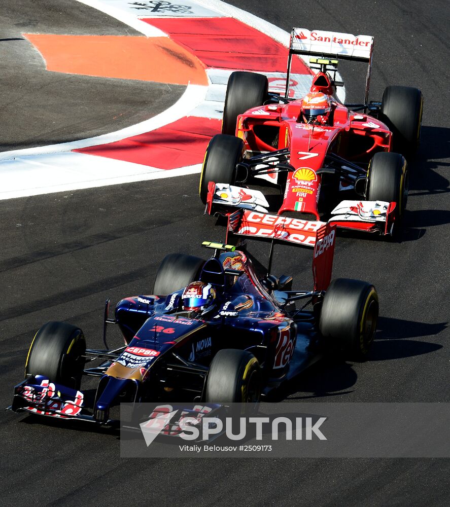 2014 Formula 1 Russian Grand Prix. Racing