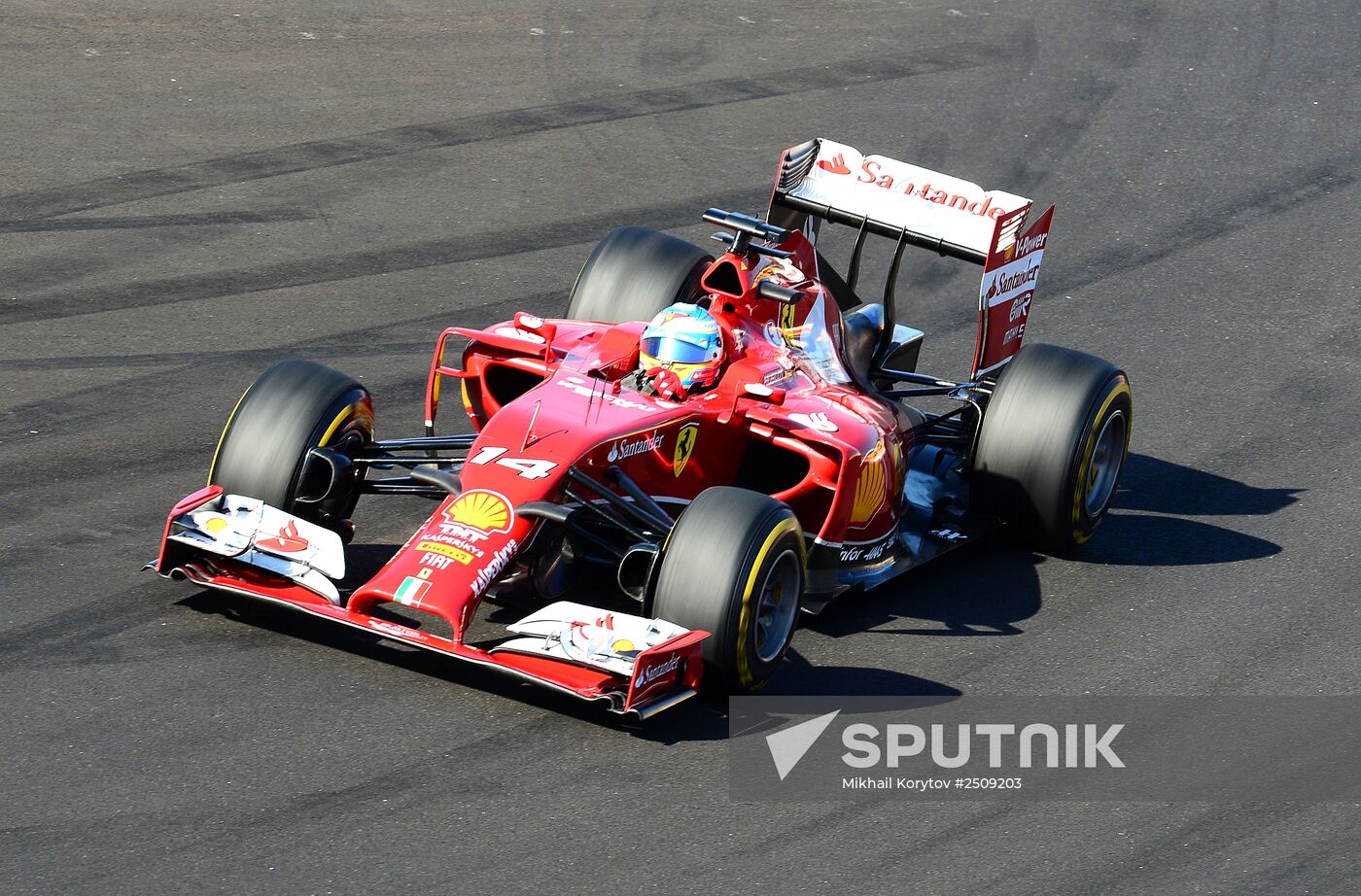 2014 Formula 1 Russian Grand Prix. Racing