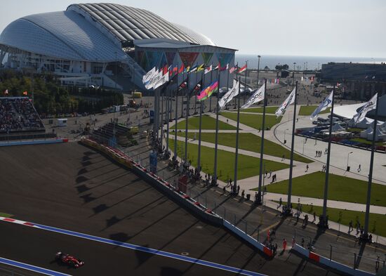 2014 Formula 1 Russian Grand Prix. Racing
