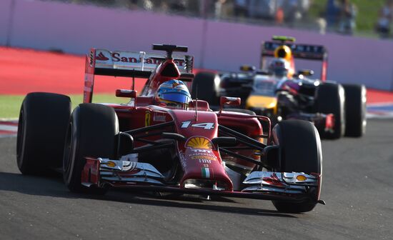 2014 Formula 1 Russian Grand Prix. Racing