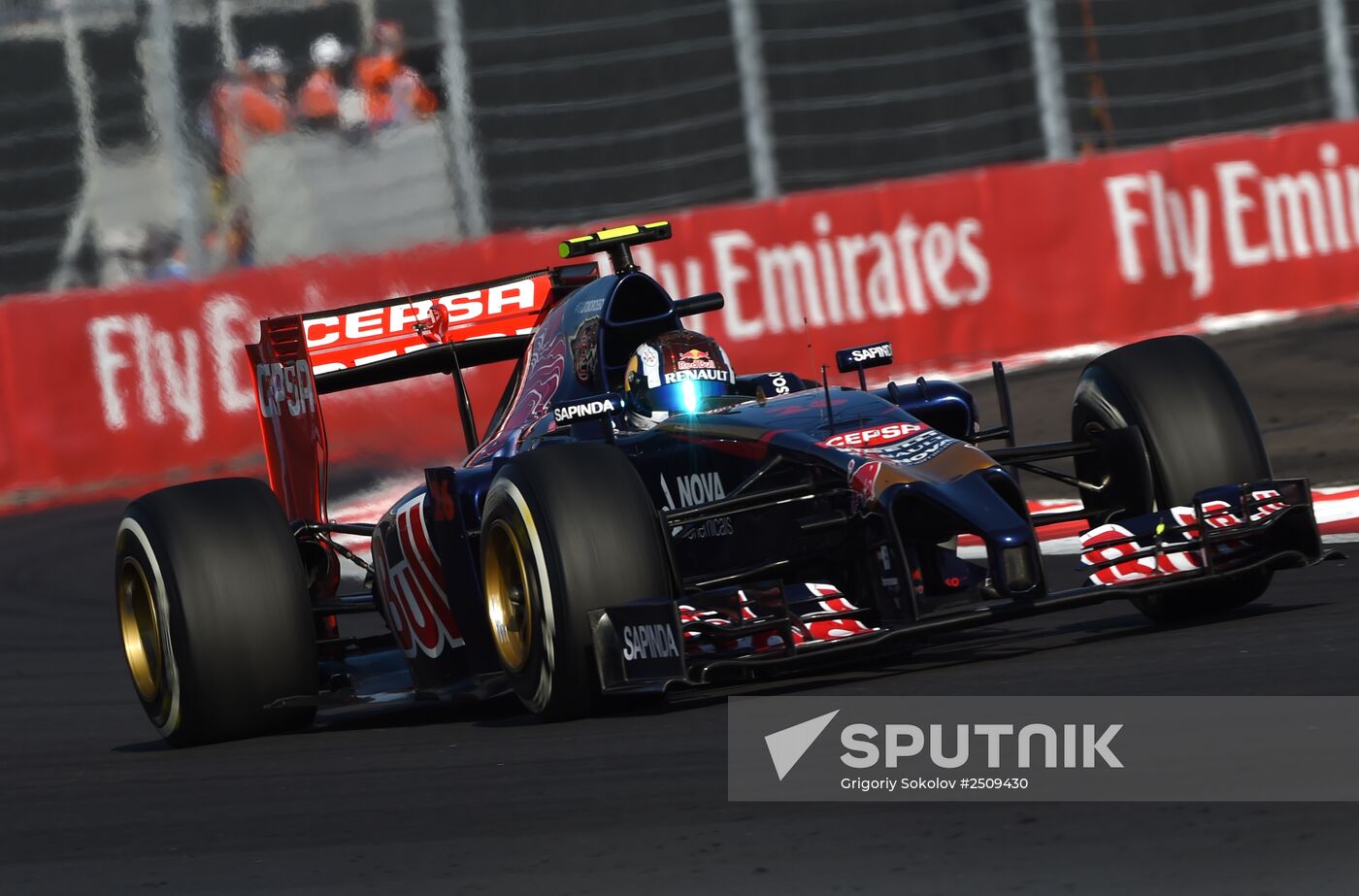 2014 Formula 1 Russian Grand Prix. Racing