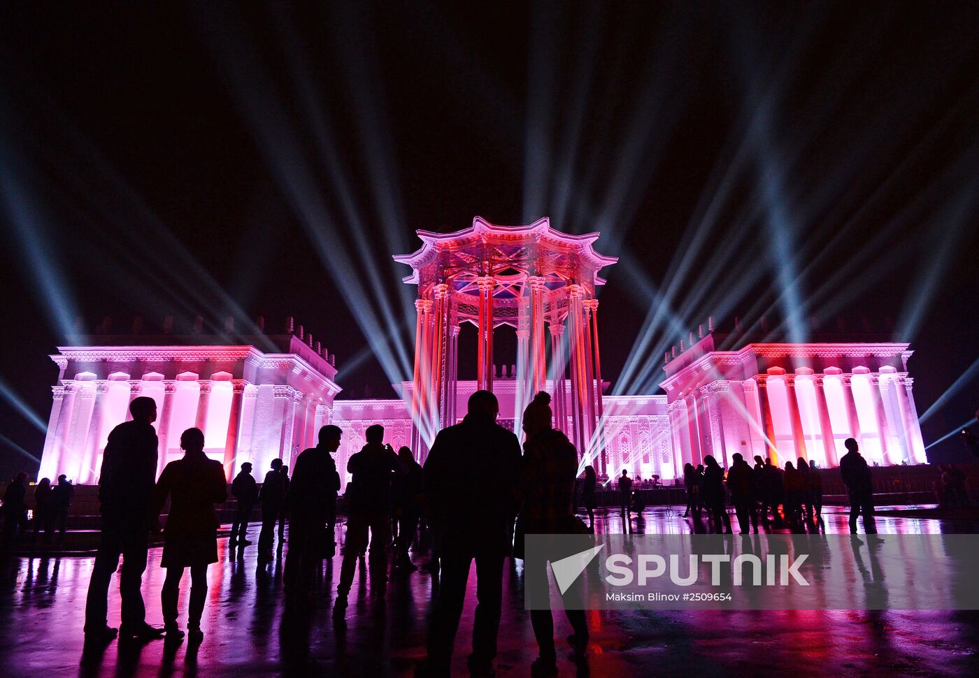 'Circle of Light' Moscow international festival. Day Three