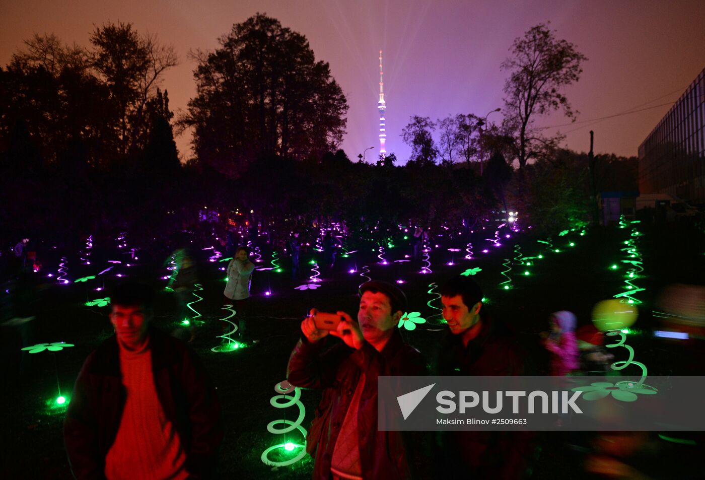 'Circle of Light' Moscow international festival. Day Three