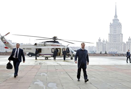 Dmitry Medvedev meets with Li Keqiang