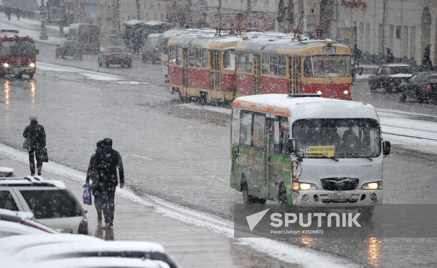 First snow in Yekaterinburg