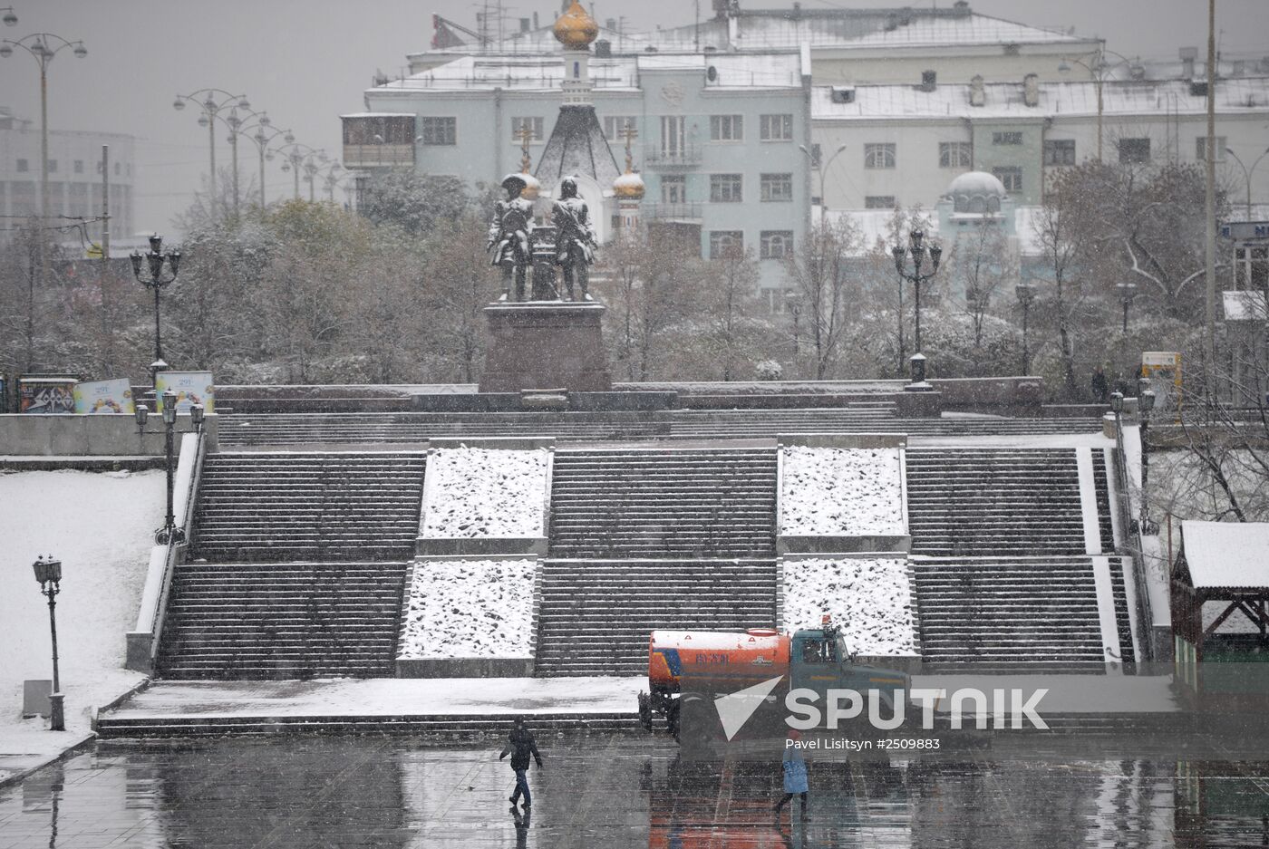 First snow in Yekaterinburg