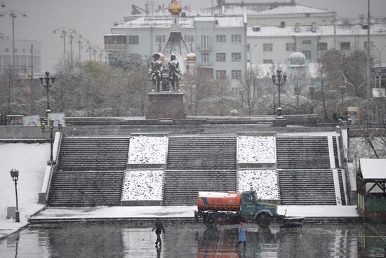 First snow in Yekaterinburg