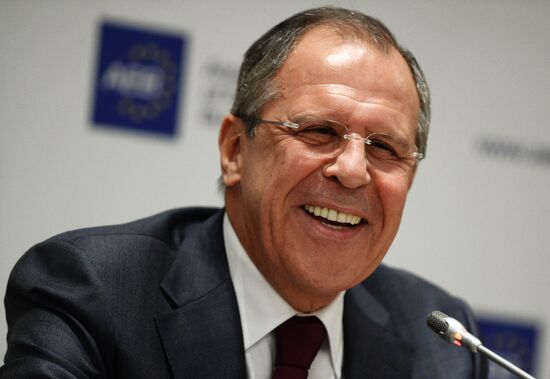 Foreign Minister Sergey Lavrov meets with AEB member companies