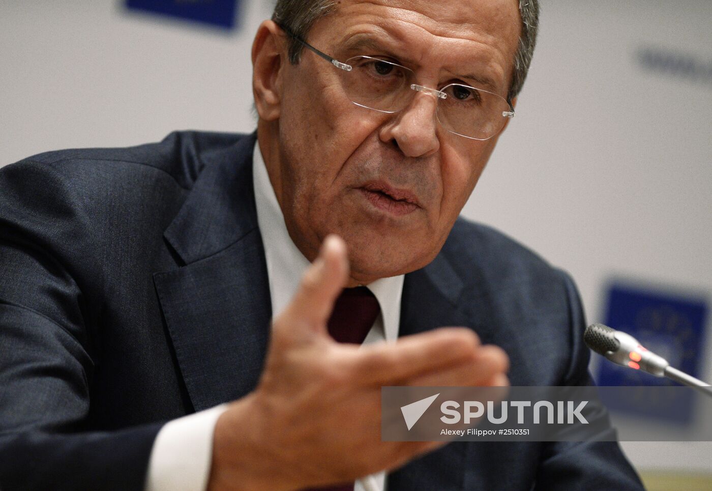 Foreign Minister Sergey Lavrov meets with AEB member companies