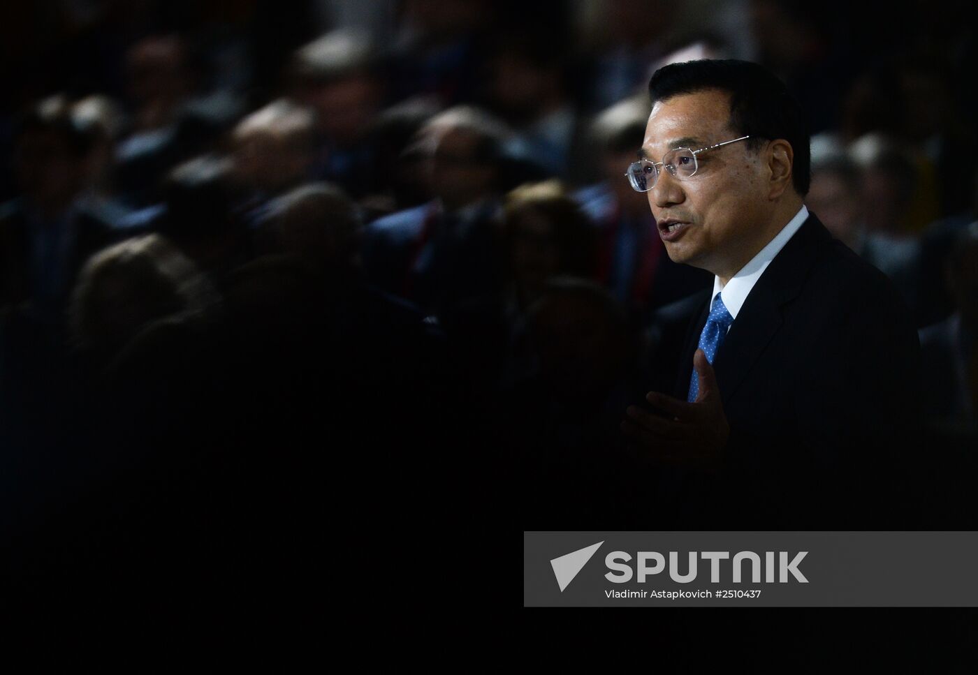 Dmitry Medvedev, Li Keqiang attend Open Innovations forum