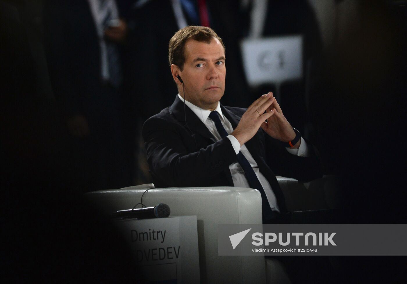 Dmitry Medvedev, Li Keqiang attend Open Innovations forum
