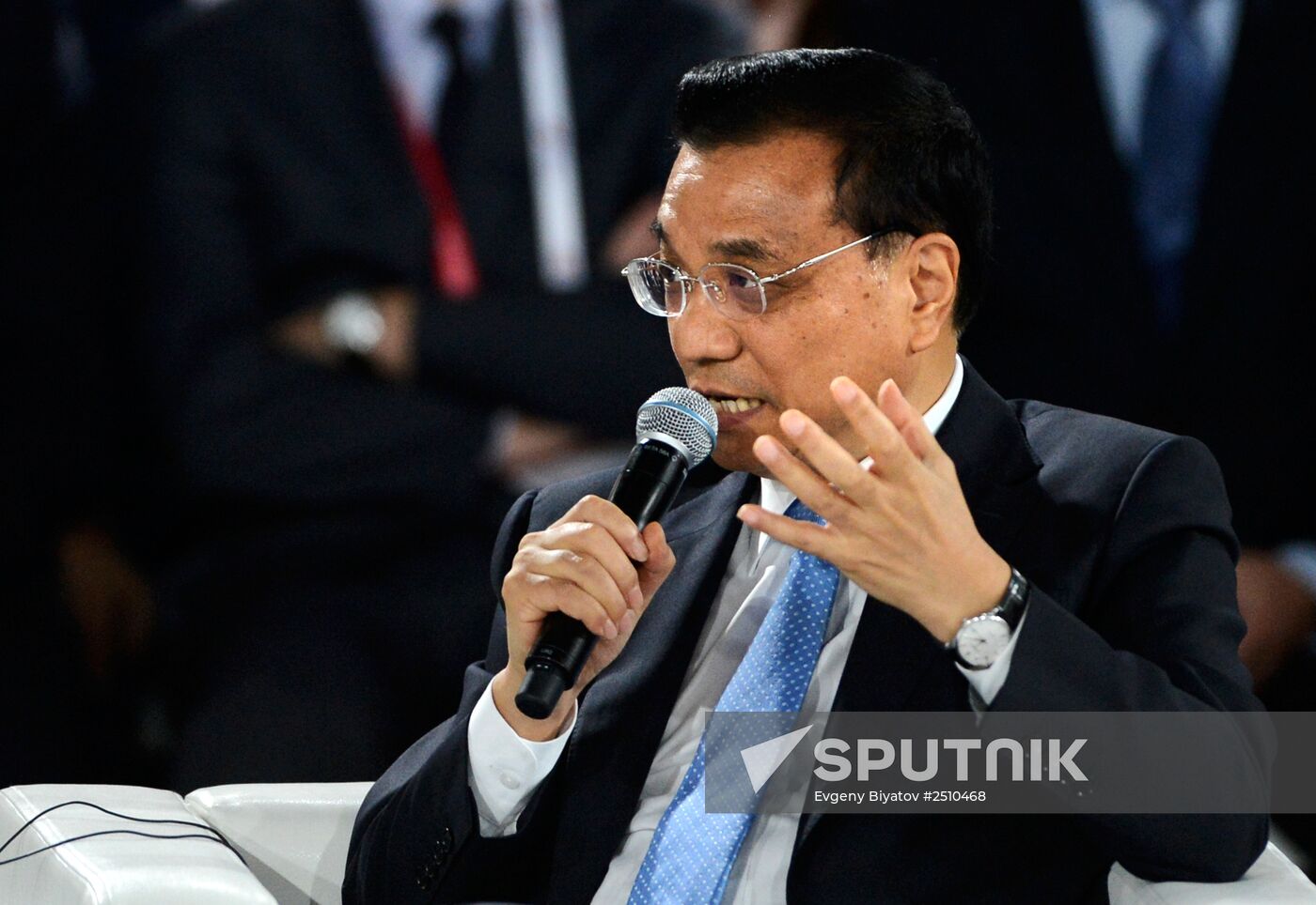 Dmitry Medvedev, Li Keqiang attend Open Innovations forum