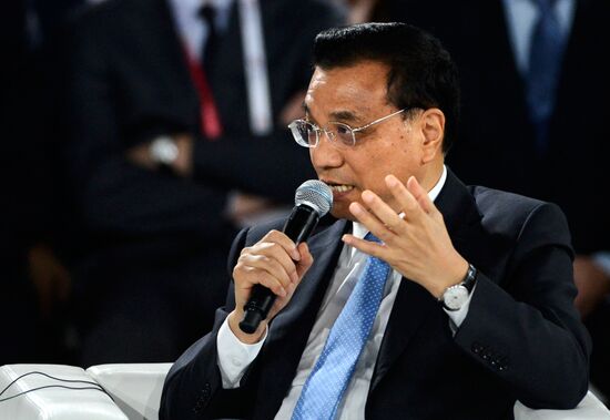 Dmitry Medvedev, Li Keqiang attend Open Innovations forum