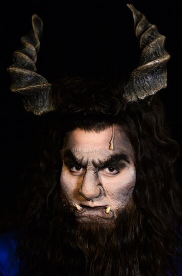 Rehearsal of Beauty and the Beast musical