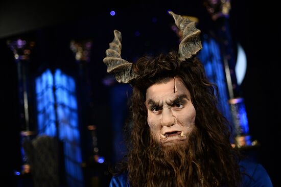 Rehearsal of Beauty and the Beast musical