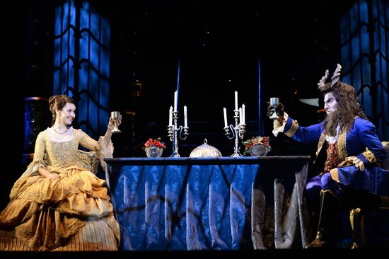 Rehearsal of Beauty and the Beast musical