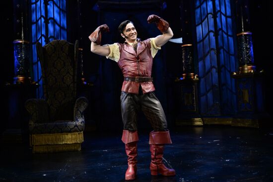 Rehearsal of Beauty and the Beast musical