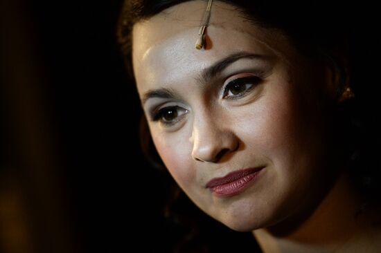 Rehearsal of Beauty and the Beast musical