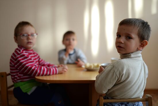Train of Hope program to facilitate adoption in Crimea