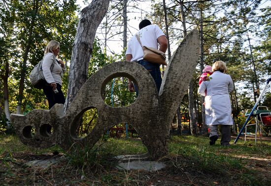 Train of Hope program to facilitate adoption in Crimea