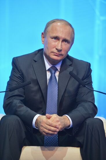 Vladimir Putin visits Volga Federal District