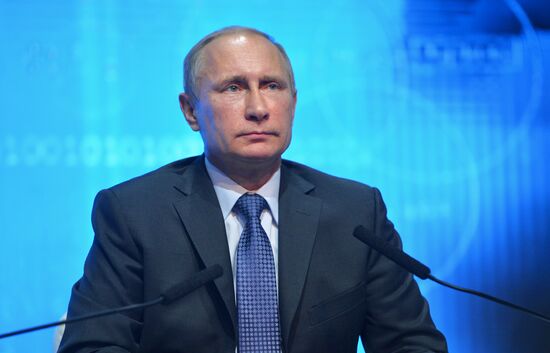 Vladimir Putin visits Volga Federal District