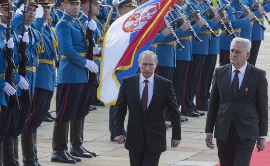 Vladimir Putin visits Serbia