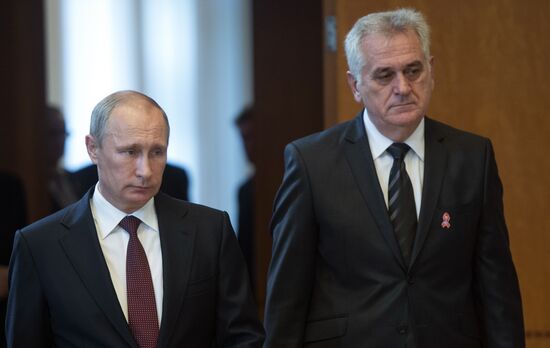 Vladimir Putin visits Serbia