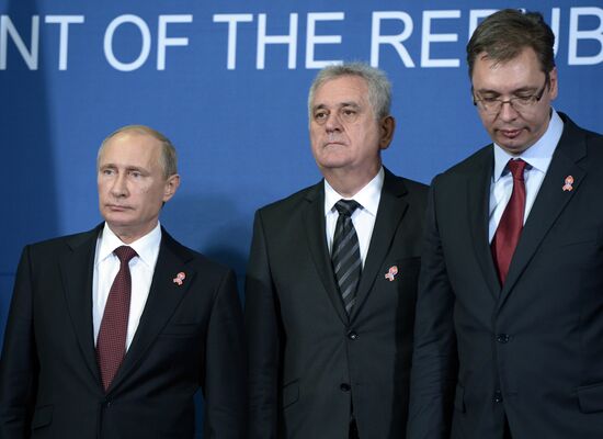 Vladimir Putin visits Serbia