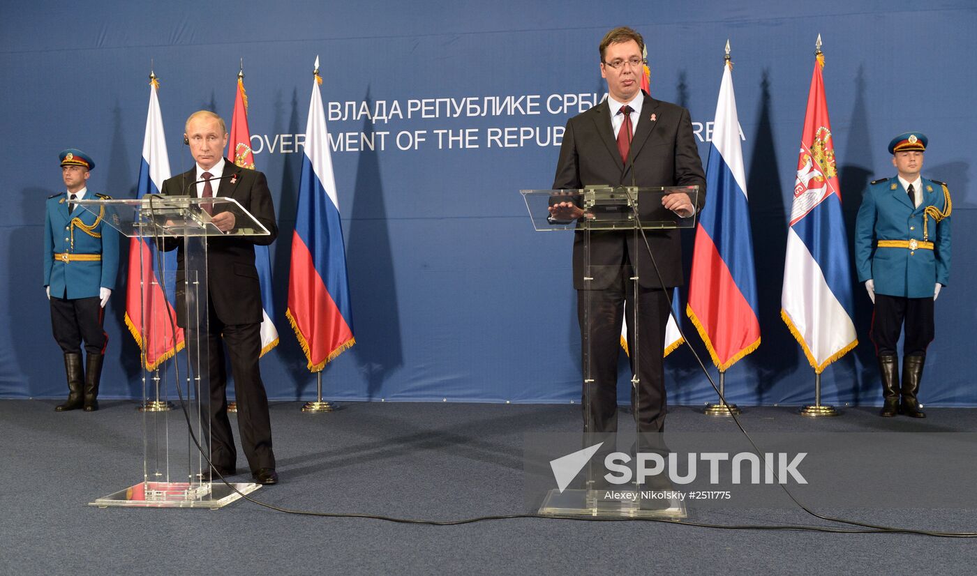 Vladimir Putin visits Serbia