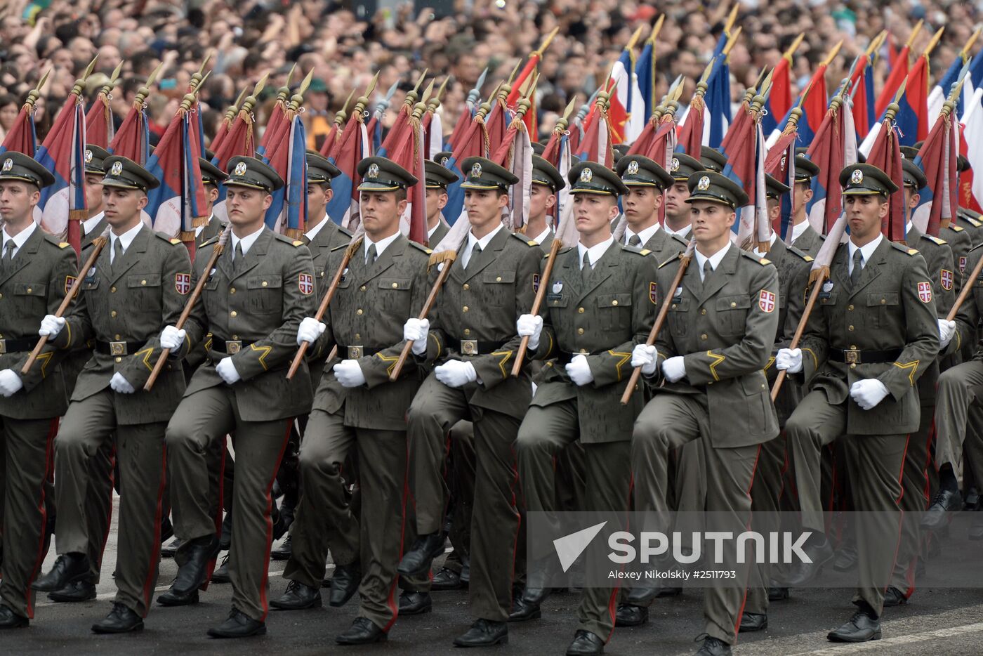 Vladimir Putin visits Serbia