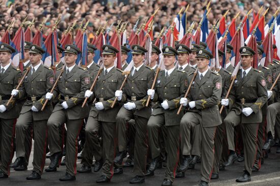 Vladimir Putin visits Serbia