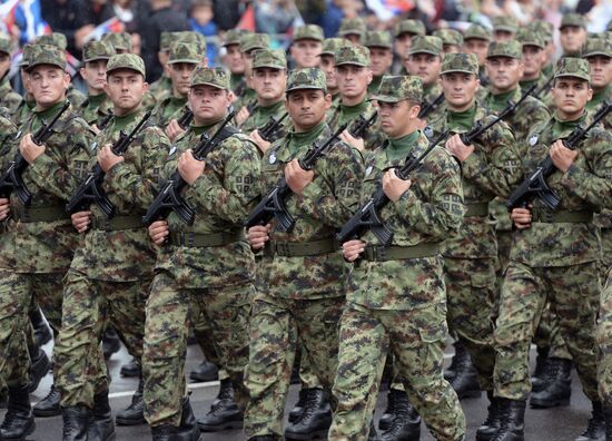 Vladimir Putin visits Serbia