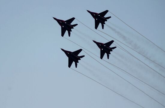 Vladimir Putin visits Serbia