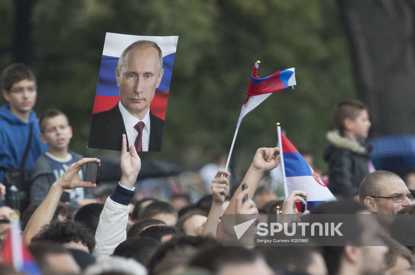 Vladimir Putin visits Serbia