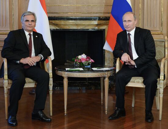 Vladimir Putin attends Asia-Europe Meeting