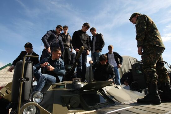 Conscript Day in Grozny