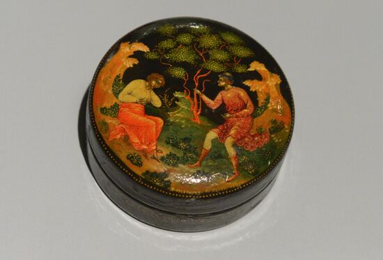 37th Russian Antique Salon kicks off