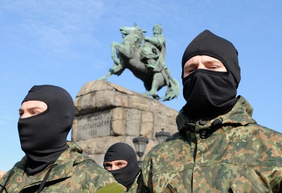 Azov battalion students dispatched to southeastern Ukraine