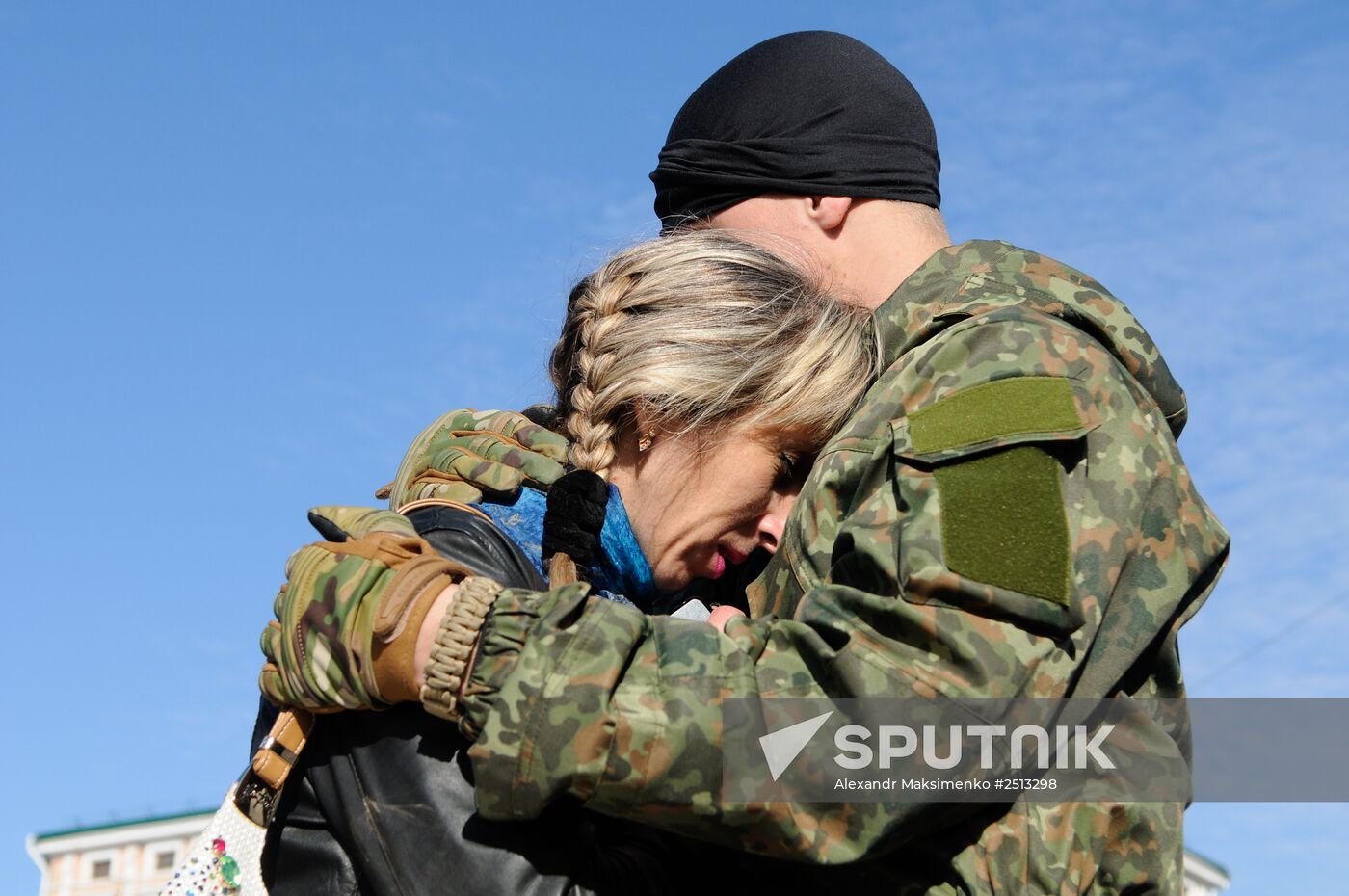 Azov battalion students dispatched to southeastern Ukraine