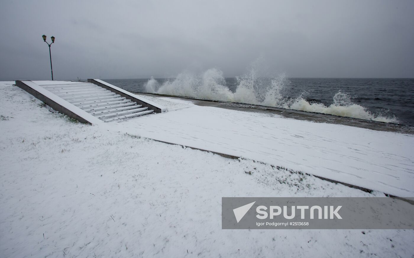 First snowfall in Petrozavodsk